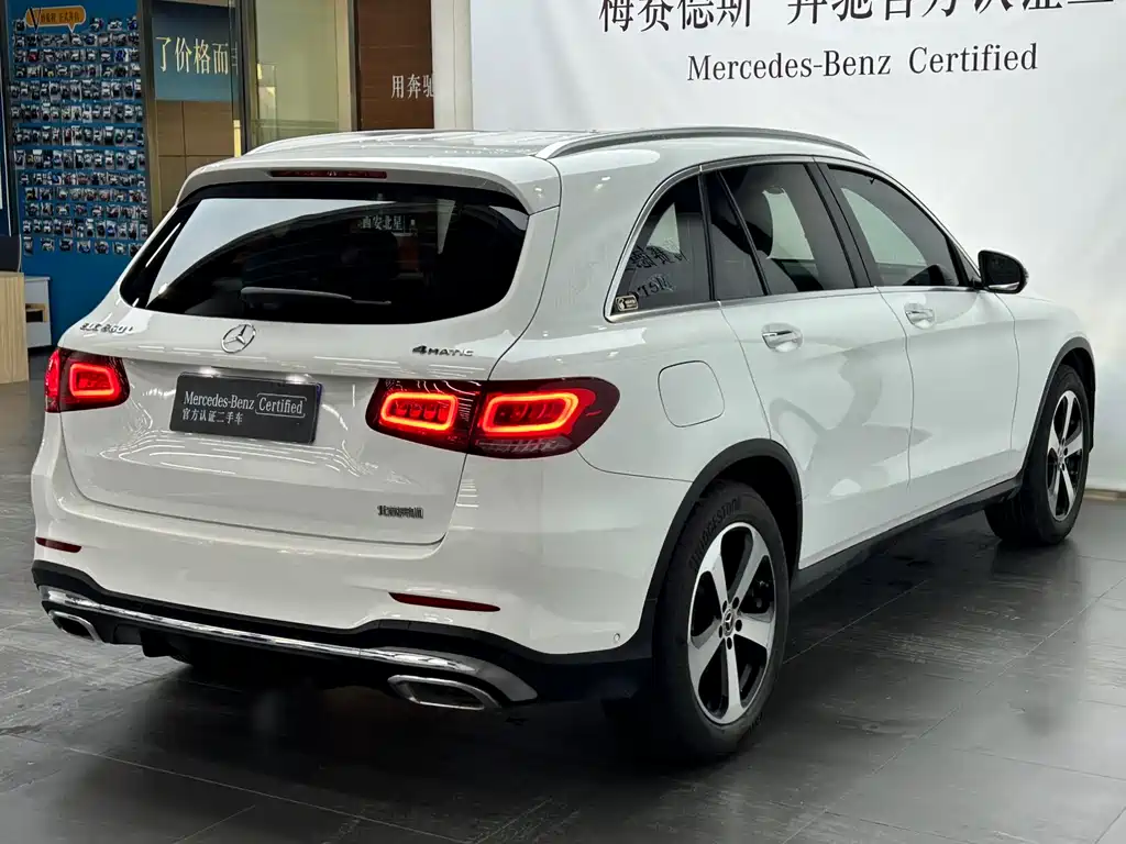 Mercedes-Benz GLC 2022 — фото 6