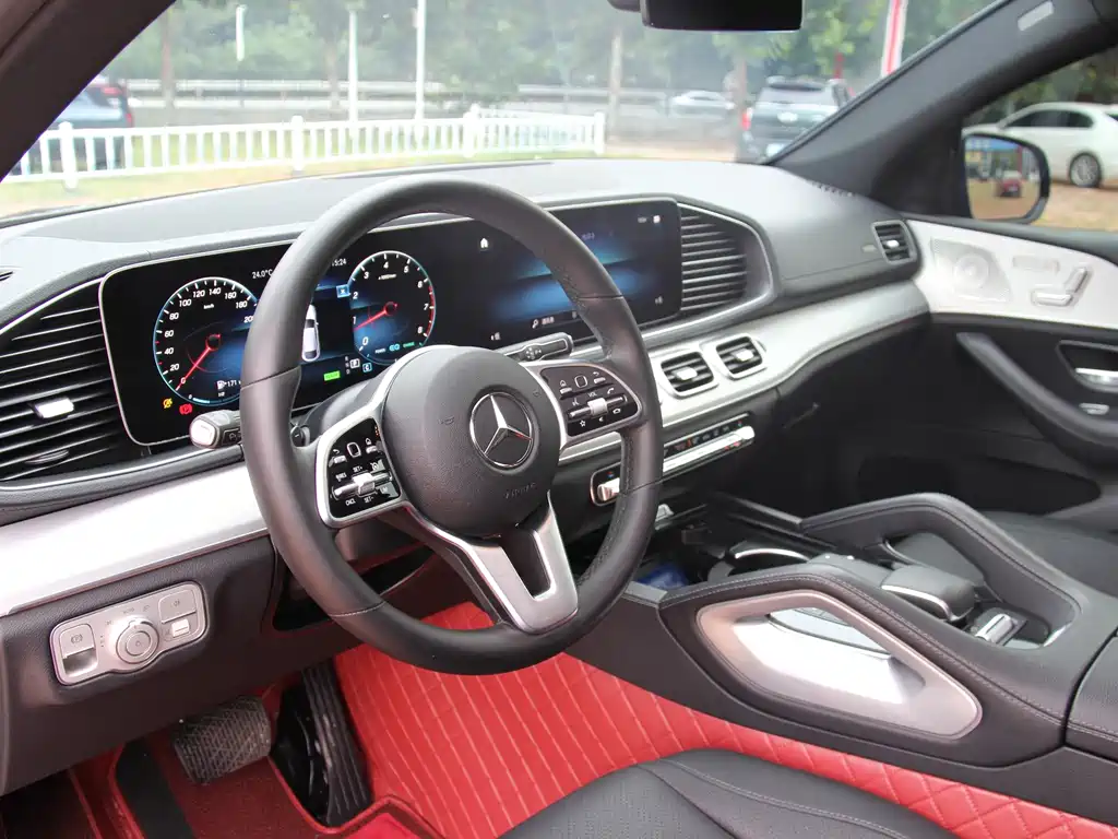 Mercedes-Benz GLE Coupe 2022 — фото 11