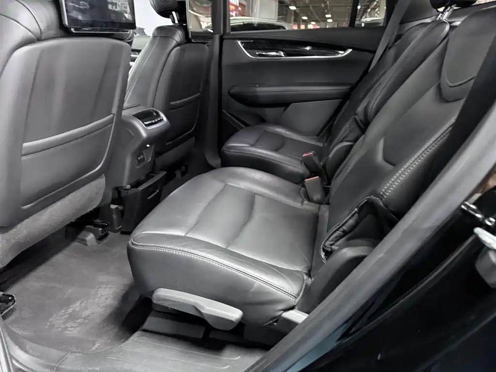 Cadillac XT6 2019 — фото 11
