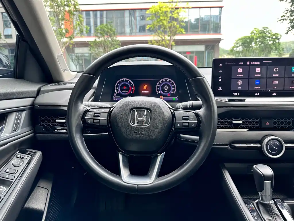 Honda Accord 2023 — фото 8