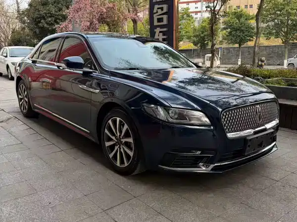Lincoln Continental 2018
