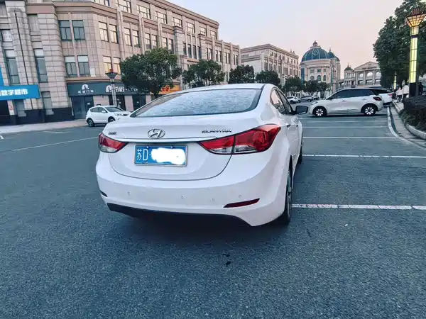 Hyundai Elantra Langdong 2016