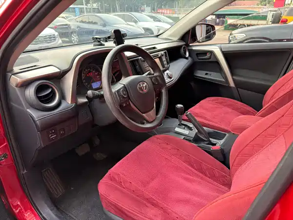 Toyota RAV4 2013