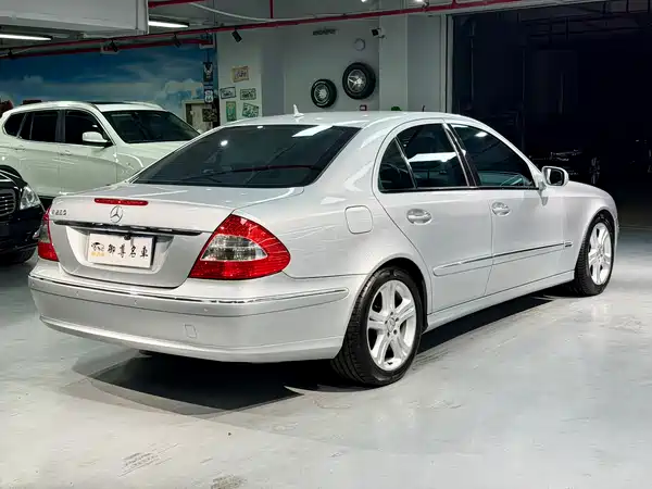 Mercedes-Benz E-Class 2007