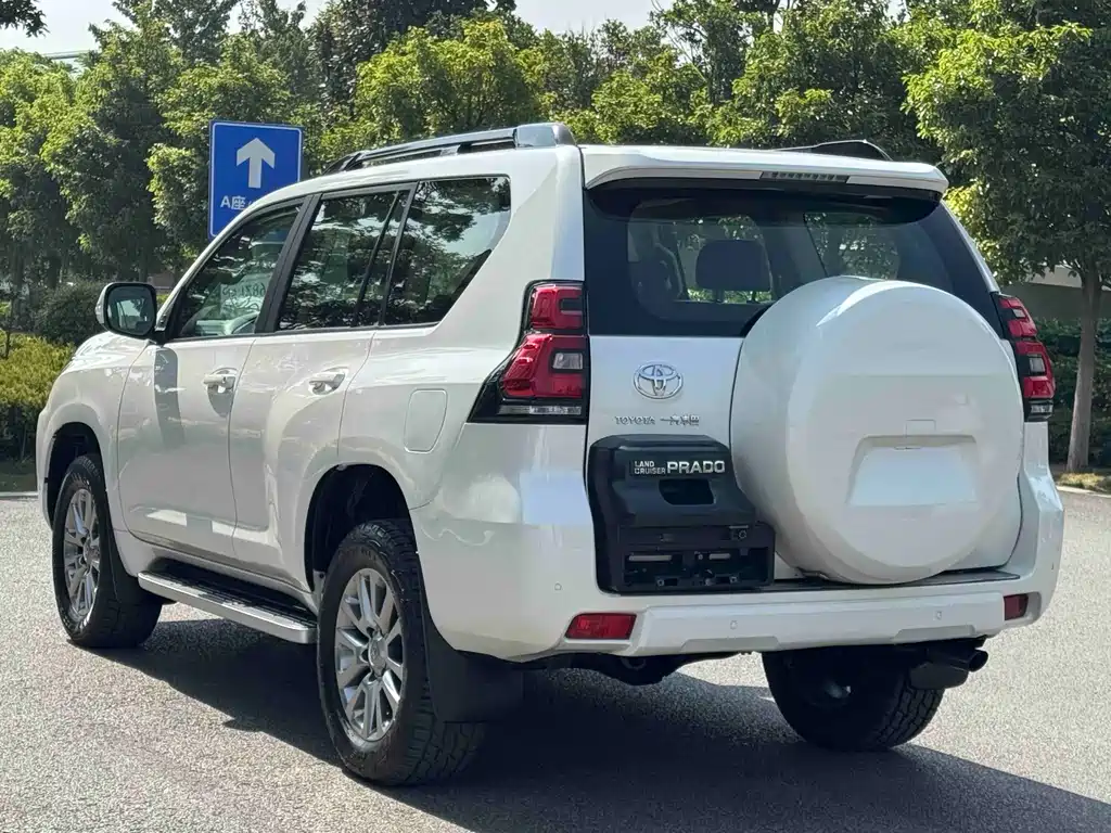 Toyota Prado 2018 — фото 5