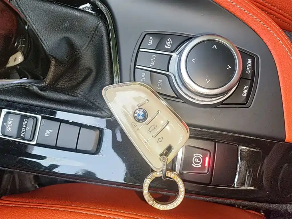 BMW X2 2022 — фото 9