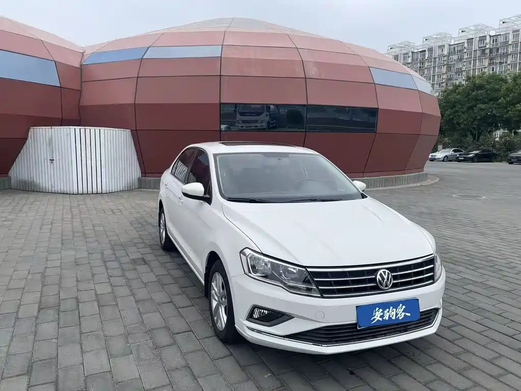 Volkswagen Jetta 2018 — фото 3