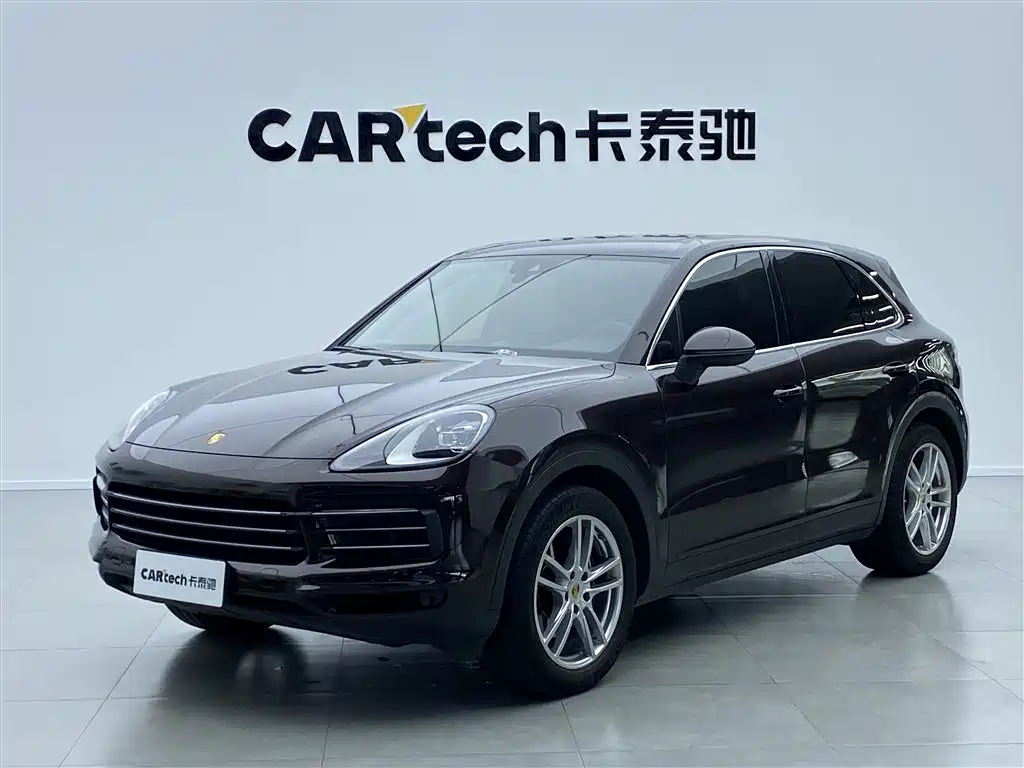 Porsche Cayenne 2022 — фото 1