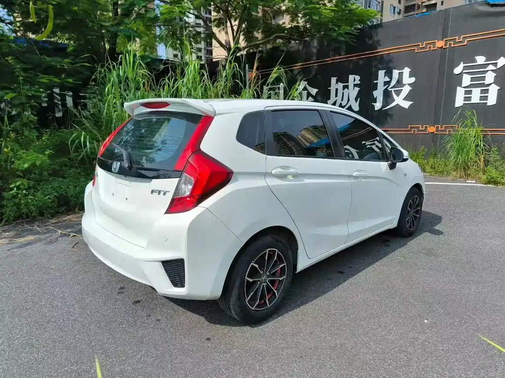 Honda Fit 2016 — фото 6