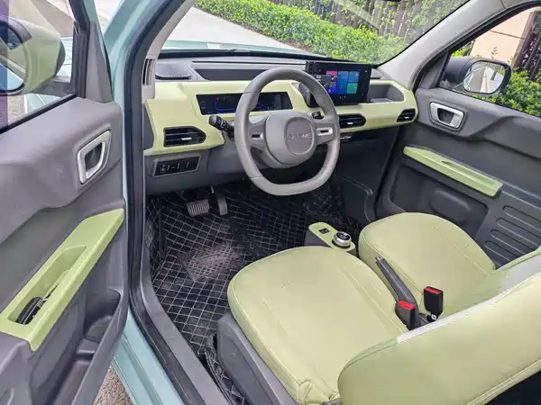 Geely Galaxy Panda 2023