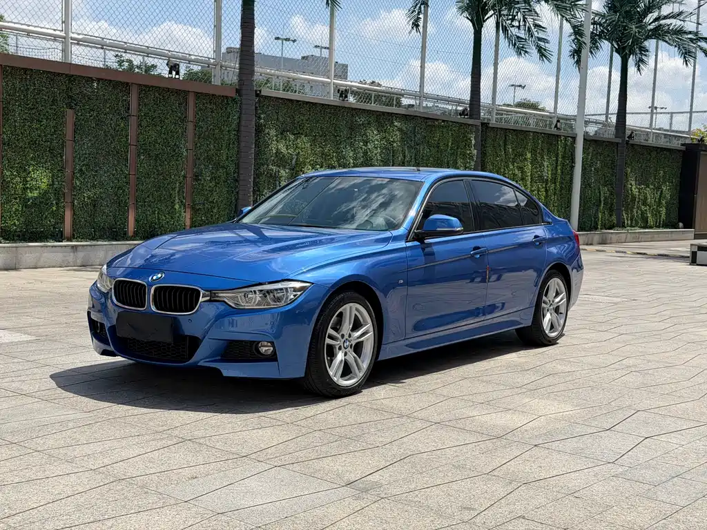 BMW 3 Series 2019 — фото 1