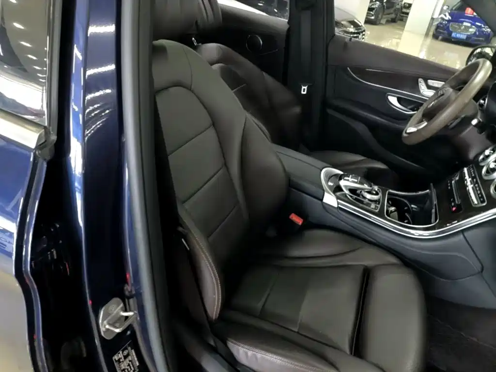 Mercedes-Benz GLC 2018 — фото 25