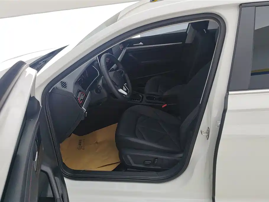 Volkswagen Lavida 2025 — фото 9