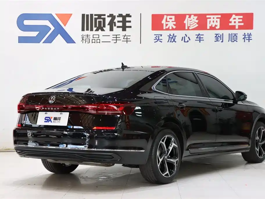 Volkswagen Passat 2025