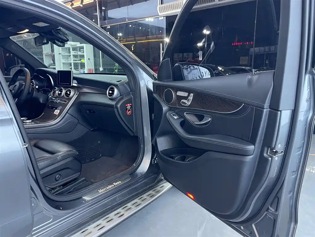 Mercedes-Benz GLC 2019 — фото 17