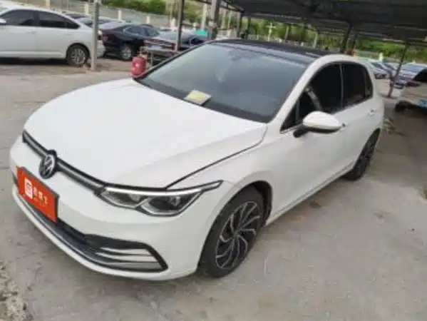 Volkswagen Golf 2024