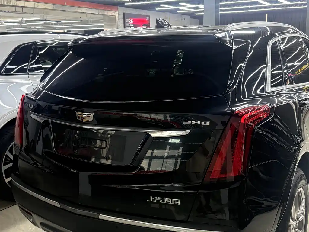 Cadillac XT5 2020 — фото 5