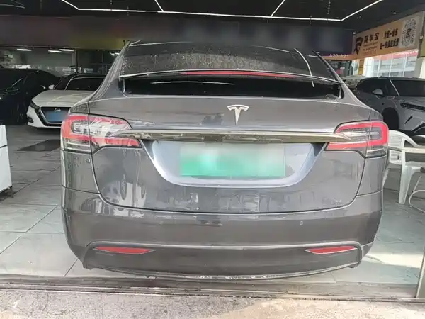 Tesla Model X 2017