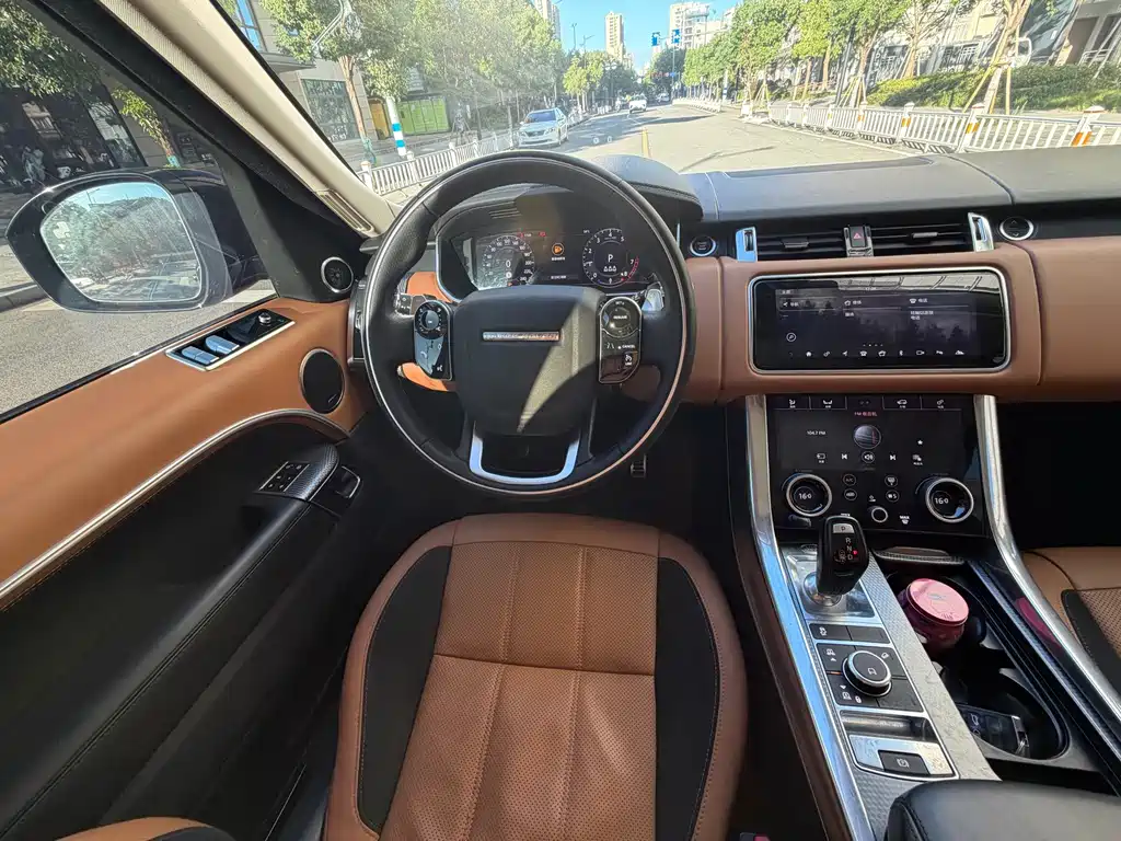 Land Rover Range Rover Sport 2020 — фото 11