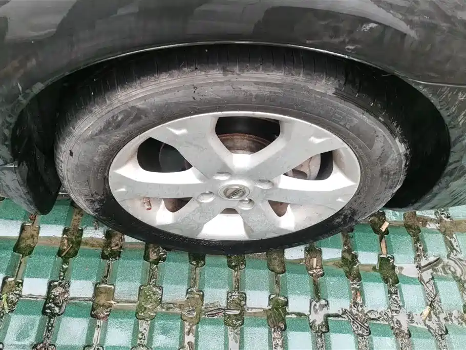 Nissan Livina 2014