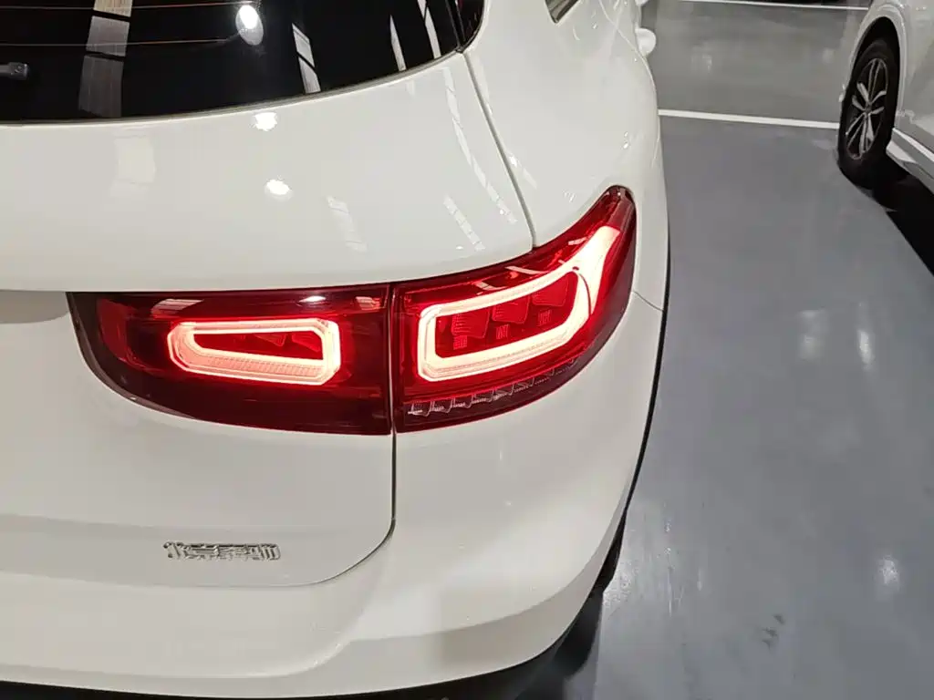 Mercedes-Benz GLB 2023 — фото 8