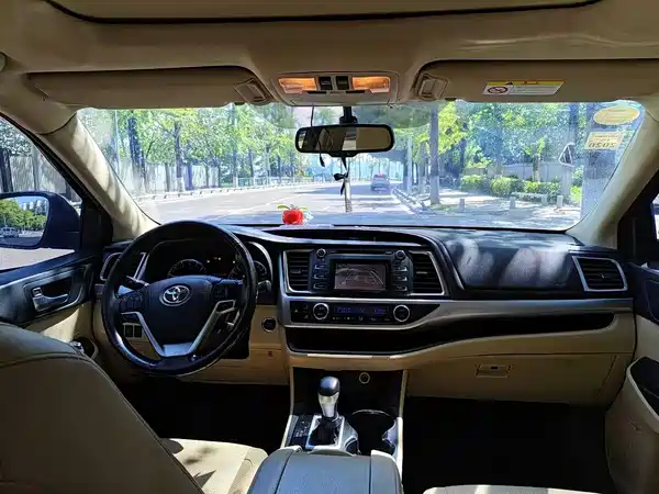 Toyota Highlander 2018