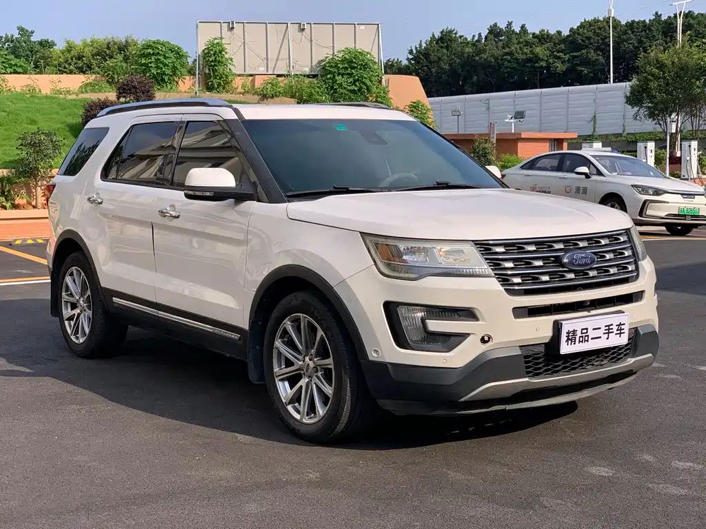 Ford Explorer 2016 — фото 3