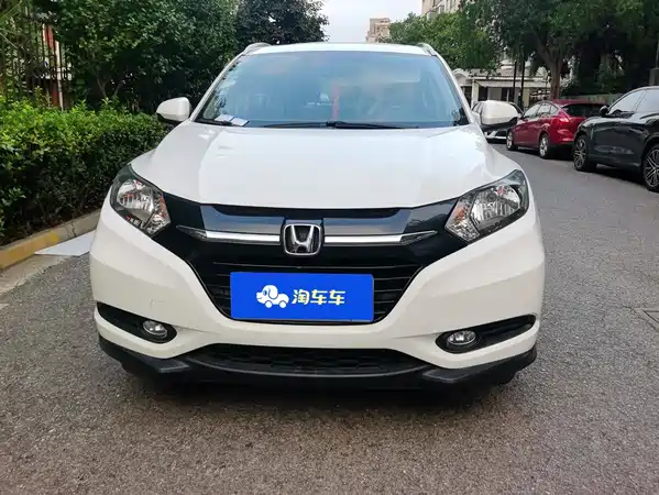 Honda Vezel 2016