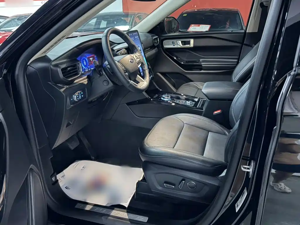 Ford Explorer 2022 — фото 15