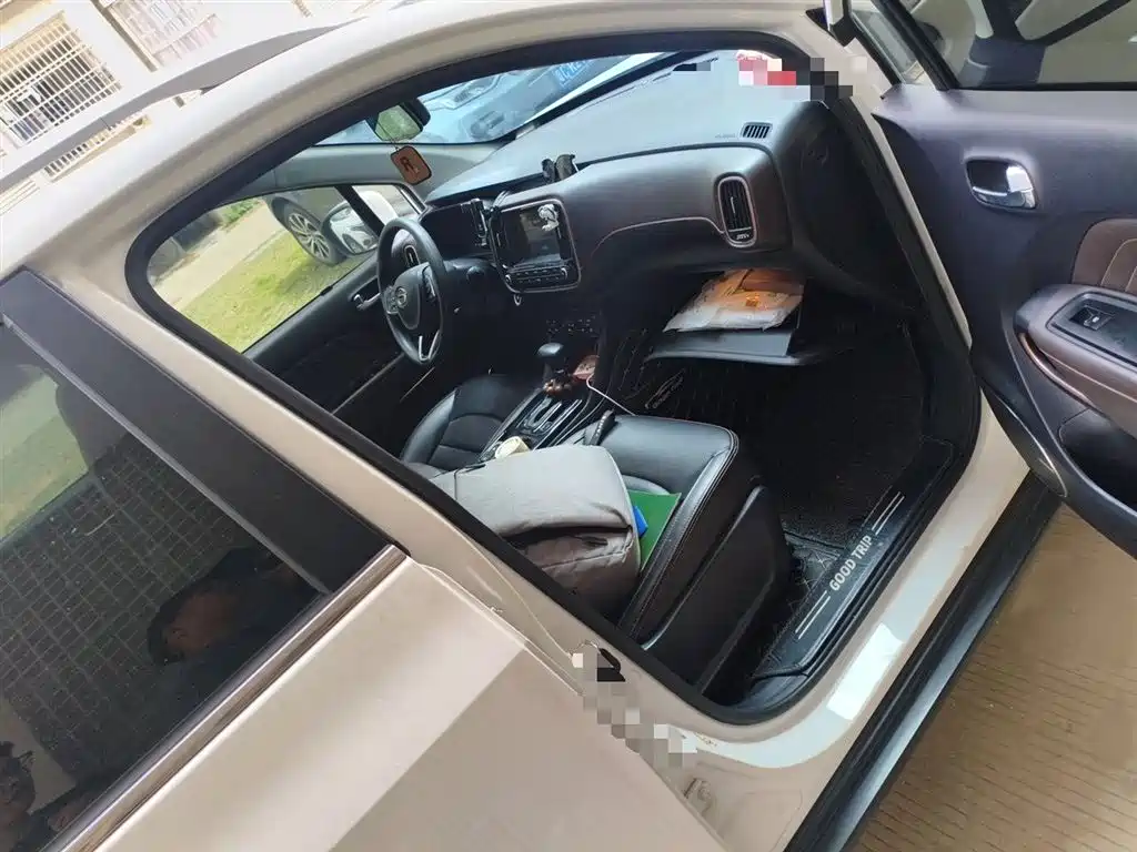 GAC Motor Trumpchi GS3 2019 — фото 19