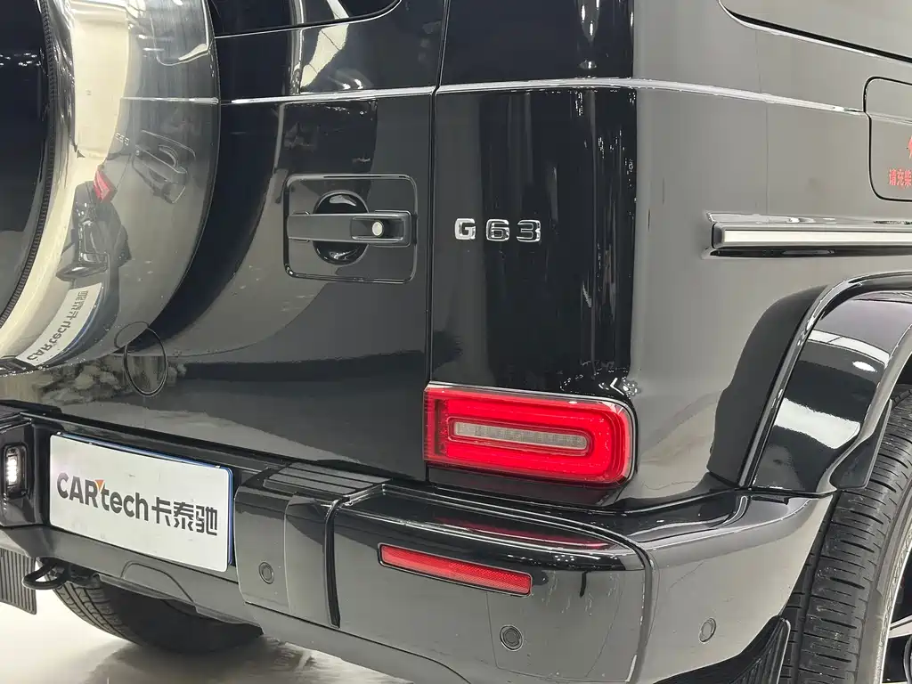 Mercedes-Benz G-Class 2023 — фото 31