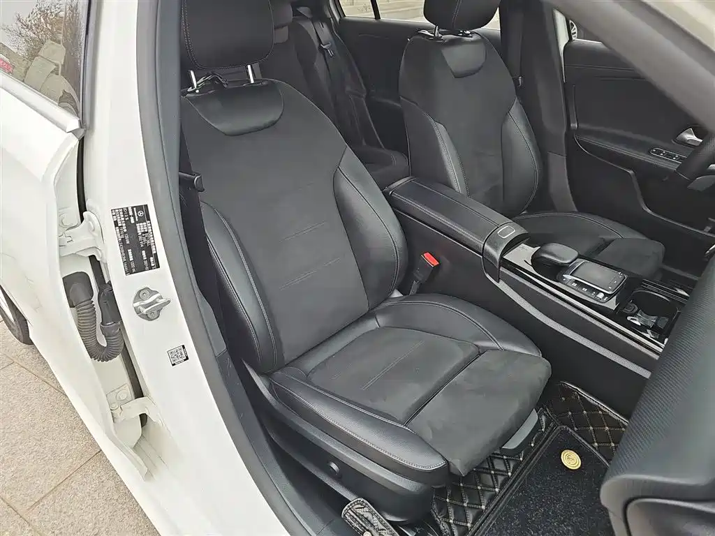 Mercedes-Benz A-Class 2021 — фото 21