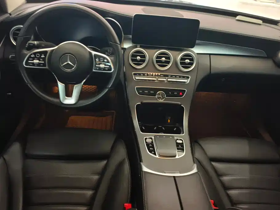 Mercedes-Benz C-Class 2019 — фото 12