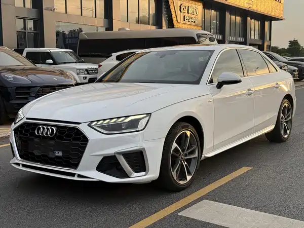 Audi A4L 2022