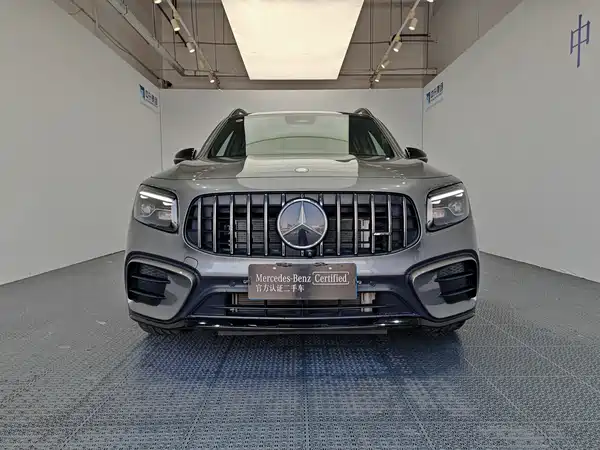 Mercedes-Benz GLB AMG 2025