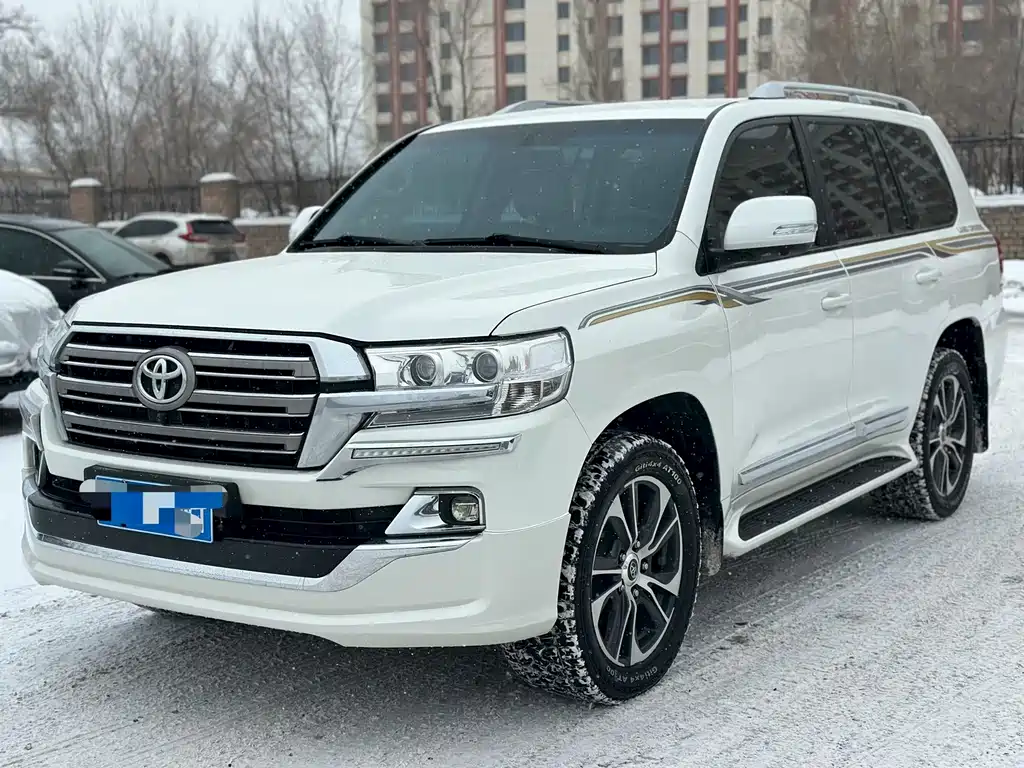 Toyota Land Cruiser 2020 — фото 1