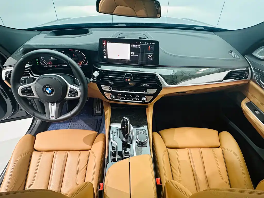 BMW 6 Series GT 2025 — фото 24