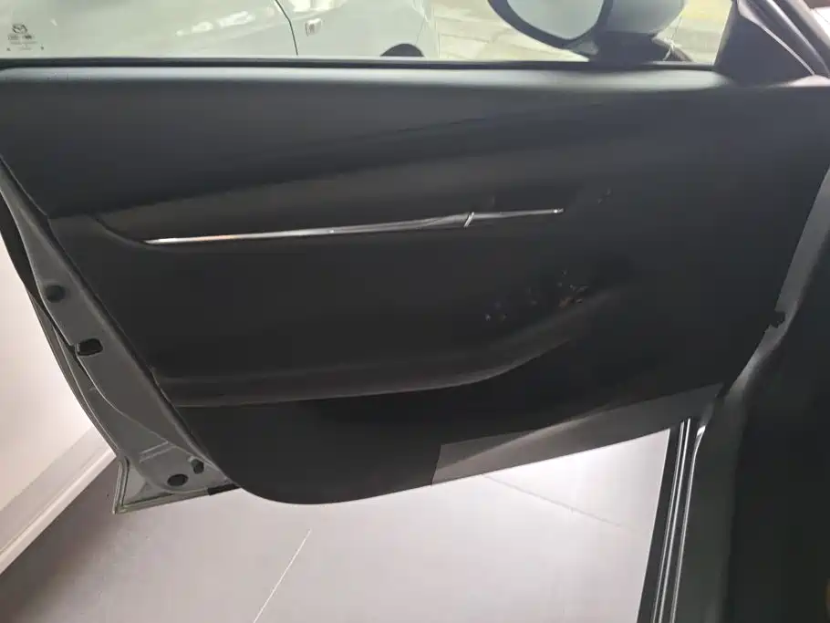 Mazda 3 Angkesela 2021
