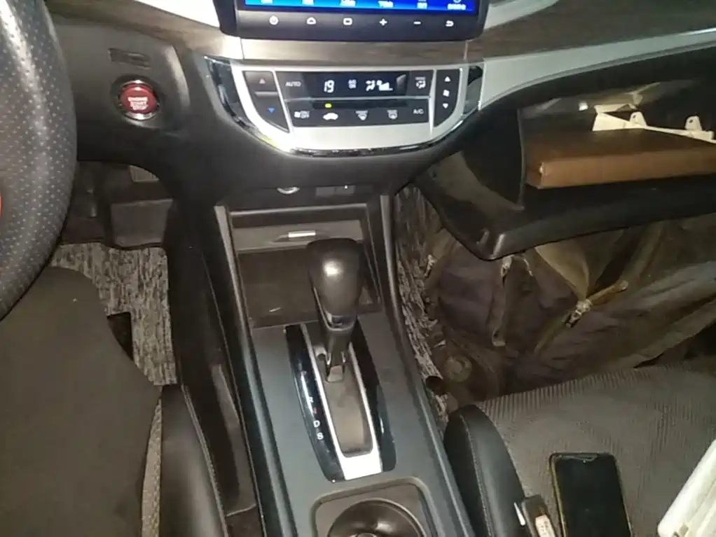 Honda Jade 2016 — фото 14