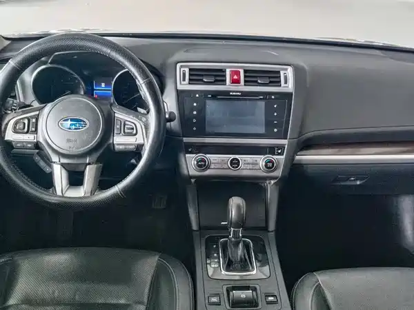 Subaru Outback 2015
