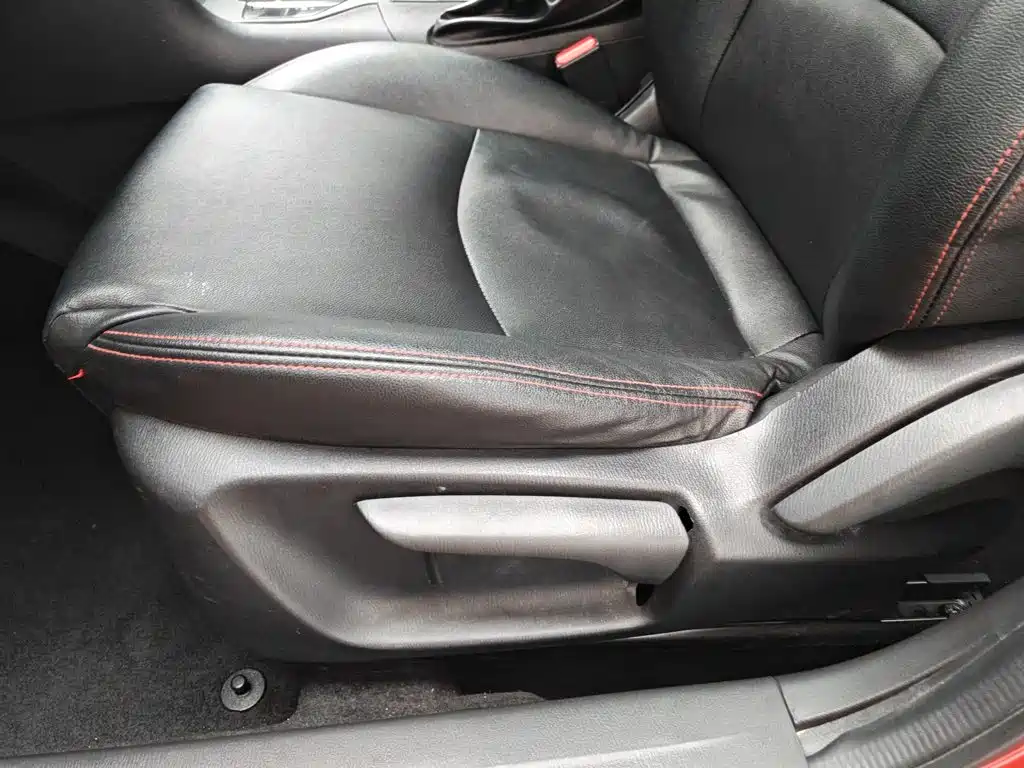 Mazda 3 Axela 2016 — фото 20