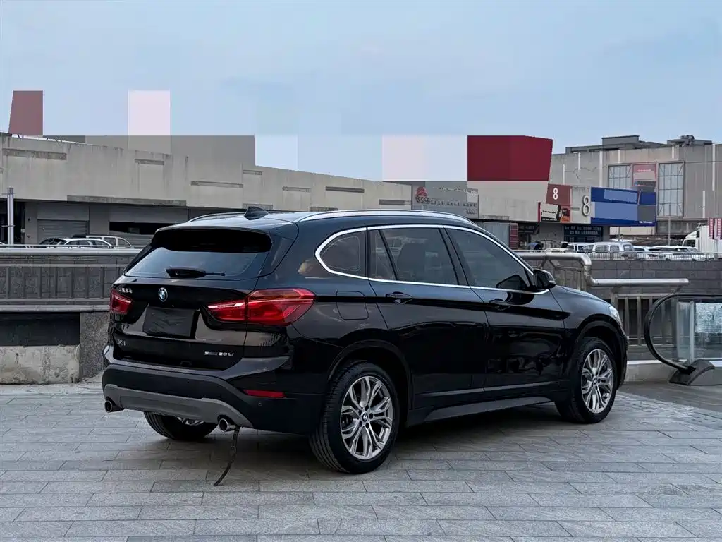 BMW X1 2019 — фото 3