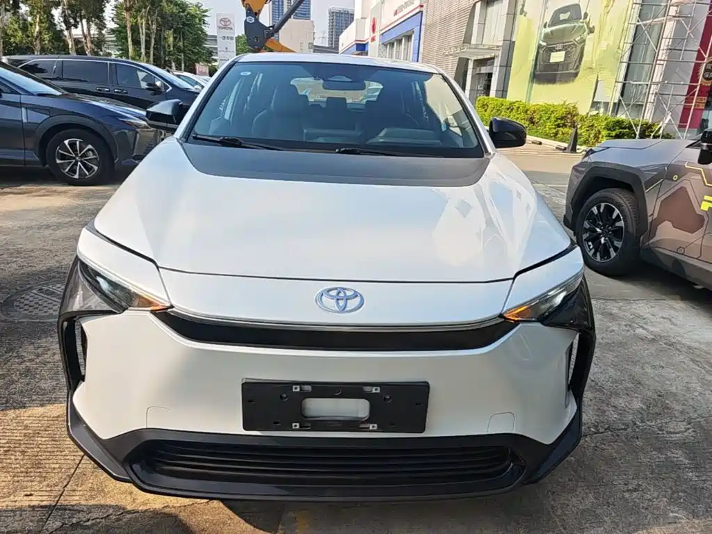 Toyota bZ4X 2025