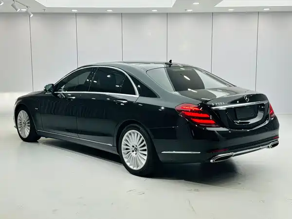Mercedes-Benz S-Class 2020