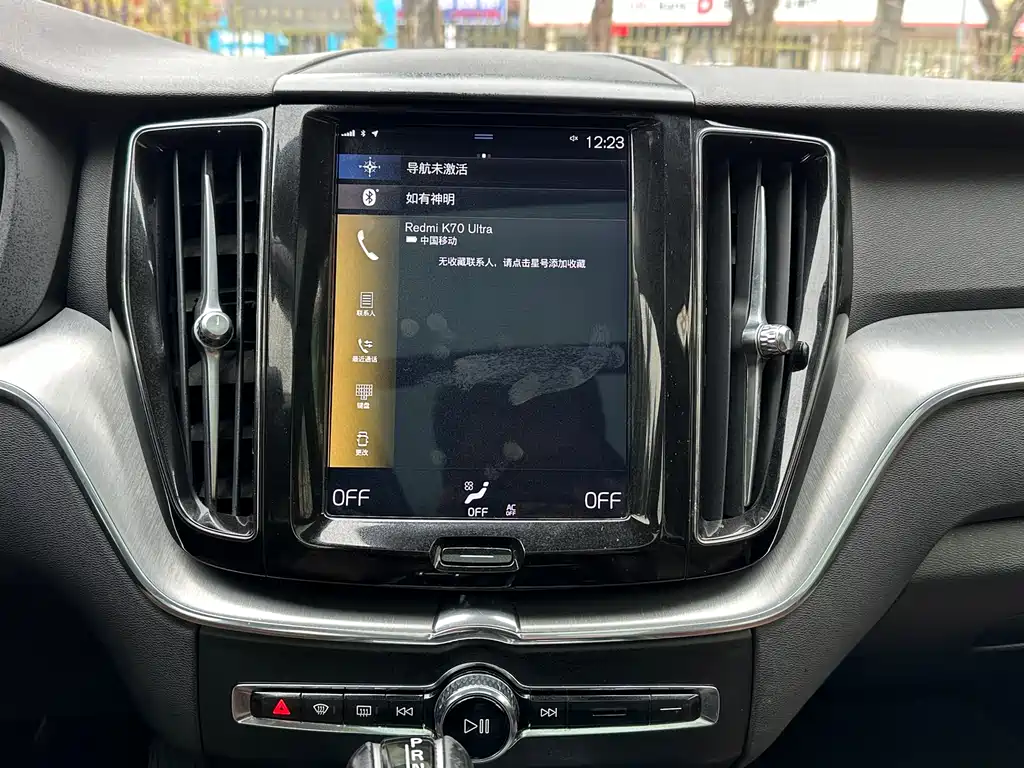 Volvo XC60 2020 — фото 17