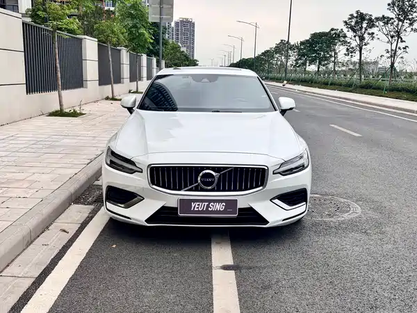 Volvo S60 2021
