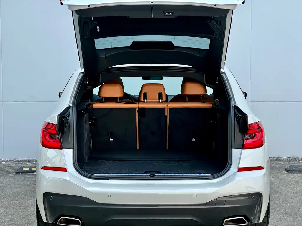 BMW 6 Series GT 2021 — фото 15