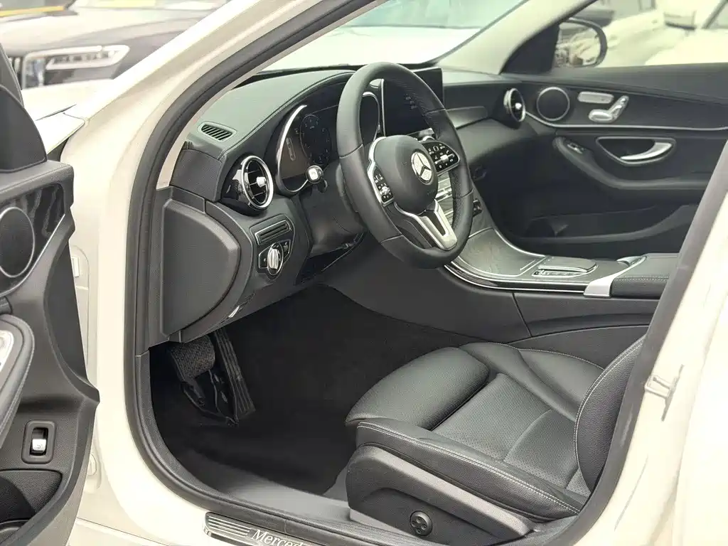 Mercedes-Benz C-Class 2019