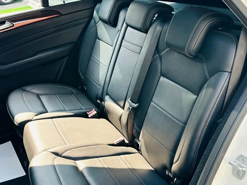 Mercedes-Benz M-Class 2012 — фото 15