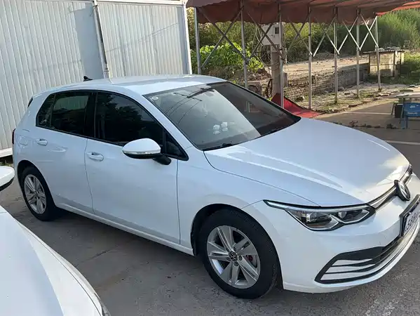 Volkswagen Golf 2023